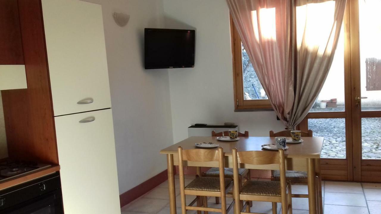Solto Collina La Casa Delle Fateヴィラ エクステリア 写真